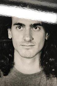 Lou Rambert Preiss as Simon in La nuit sera longue 2003