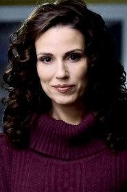 Juliana Allen as Nikki Cominsky in Nikki and the Perfect Stranger 2013