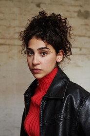 Hannah Gharib as Iris in Mimi and Me 2026