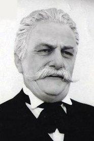 Pjetër Gjoka as Doktori in Her Children 1957