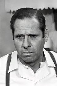 Átila Iório as Adeodato in The War of Pelados 1970