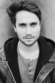 Valentin Kleinschmidt as Assistent in My Indian Summer 2020