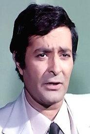 Samir Saad ElDein as النقيب سامي in Circle of doubt 1980