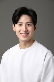 Ahn Hwi-tae as Ryu Jong-ui in Drive My Car 2021