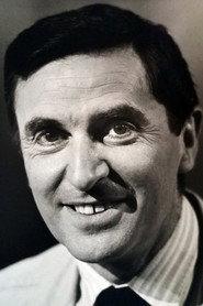 Jean Chalon as Le maître d'hôtel in I Will Walk Like a Crazy Horse 1973