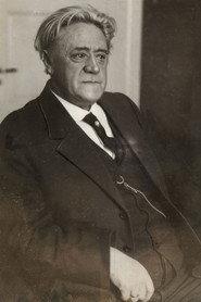 Rasmus Rasmussen as Hornung in The Sea Vultures 1916