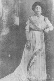Bamba Kashar as Salma in The Call of God 1926