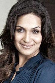 Soundarya Rajinikanth as Special Appearance in "Engae Pogutho Vaanam" Song in Kochadaiiyaan 2014