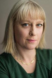 Sophie Woolley as Gloria in Veneer 2021
