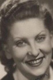 Marie Geblerová as host u Záhorských in Eva Fools Around 1939
