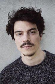 Vincent Van Sande as Gilles in blijf 2025