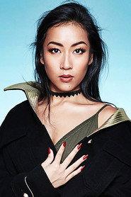 Jike Junyi as Yingzhu in The Legend of Nezha