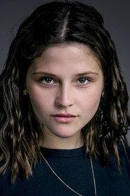 Anaïs Chérif as  in Rosamunde Pilcher: Herzwellen 