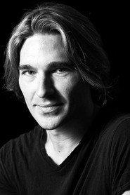 Sebastián Francini as Tommy in Un hijo genial 2003