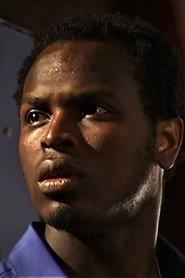 Bashir Solebo as Linus in Linus 2007
