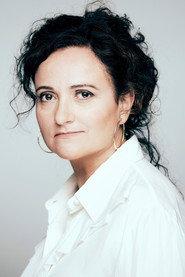 Míriam Alamany as Elena in Everything Happens to Me 2001