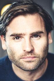 Stuart Manning as Robin in No Reasons 2016