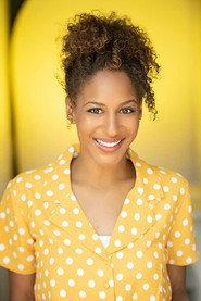 Christina Ford as Richard's Assistant in Hollywood Chaos 2015