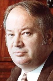 Yuri Ozerov as Narrator in Visions of Eight 1973