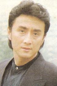 Tao Jin as 龙翔 in Rock Kids 1988