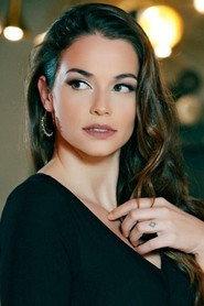 Laura Galvão as Cátia in Bad Investigate 2018