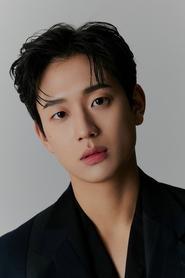 Shin Hyeon-seung as Kang Tae-joo in Pumpkin Time 2022