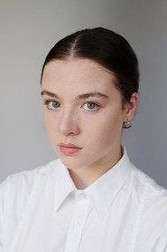 Eva Marlen Hirschburger as Maya Mahler in Freud 2024