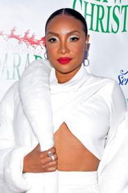 Shelea Frazier as Dorinda Clark-Cole in The Clark Sisters: First Ladies of Gospel 2020