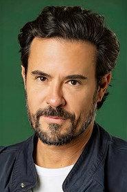 Paulo Vilhena as Dr. Dário in Bionic 2024