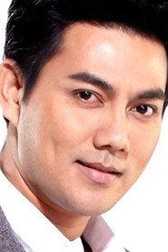 Panu Suwanno as Naai Kae in The Shadow Lovers 2004