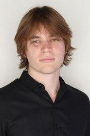 Boston Rush Freeman as Orphan in Dirt 2018