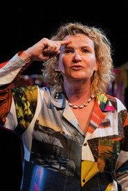 Minou Bosua as in 25 Jaar Leids Cabaret Festival 2003