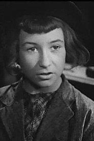 Mauricette Mercereau as Chéri-Bibi in La Tradition de minuit 1939