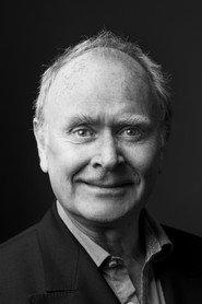 Pierre Wilkner as mäster Simon / poliskommissarien in Den girige 2011