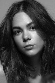 Ximena Lamadrid as Esther in No abras la puerta 2022