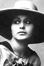 Sadjah Gezza as Suzette in Master of Love 1919