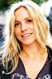 Luz Mandon as  in Bitten 2007