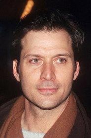 Michael Sabatino as Detective Elliot Greenfield in The Jigsaw Murders 1989