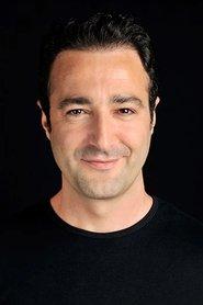 Fırat Doğruloğlu as Necmi in Filme Gel 2024