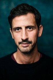 Mathieu Barbet as Arnaud in Wild Life 2018