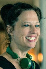 Sophie Lambert as Narrator in Des nuances de sexe et de gris 2017