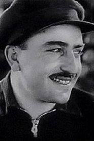 Levan Khotivari as Murtazi in Youth Wins 1929