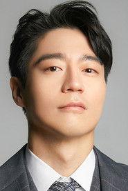 Kyung Sung-hwan as Hyun-cheol in Hot Summer Night 2015