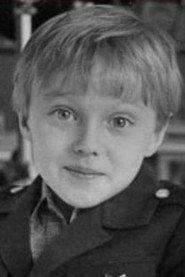 Aleksandr Vasilyev as Remi in Without Family 1984