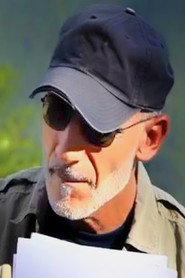 Giuliano Chiarabini as Narrator in Tra la Terra ed il Mare 2025