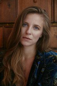 Catherine Bertoni de Laet as Julia Szapolowska in Europa Centrale 2024