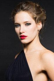 Gaëlle Gillis as Jeanne Daguerre in Le Prix de la loyauté 2019