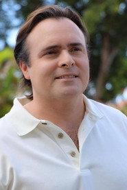 Edgar Cuevas as in Pepo Pa'l Senado 2016