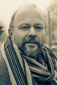 Nikolaus Frei as Dr. Frei in About a Girl 2015
