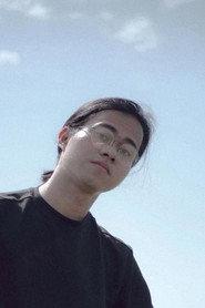 Dexter Paul De Jesus as Son in Feet Apart 2021